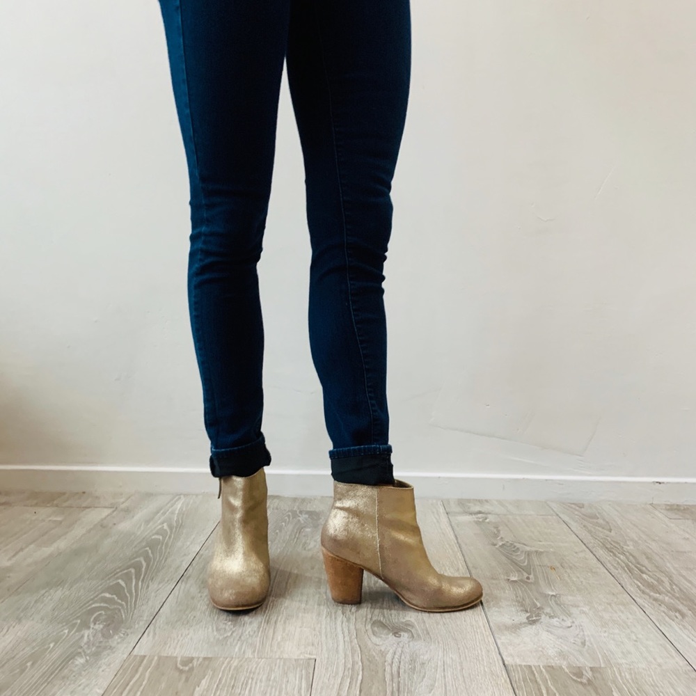 Aldo Gold Booties💃
